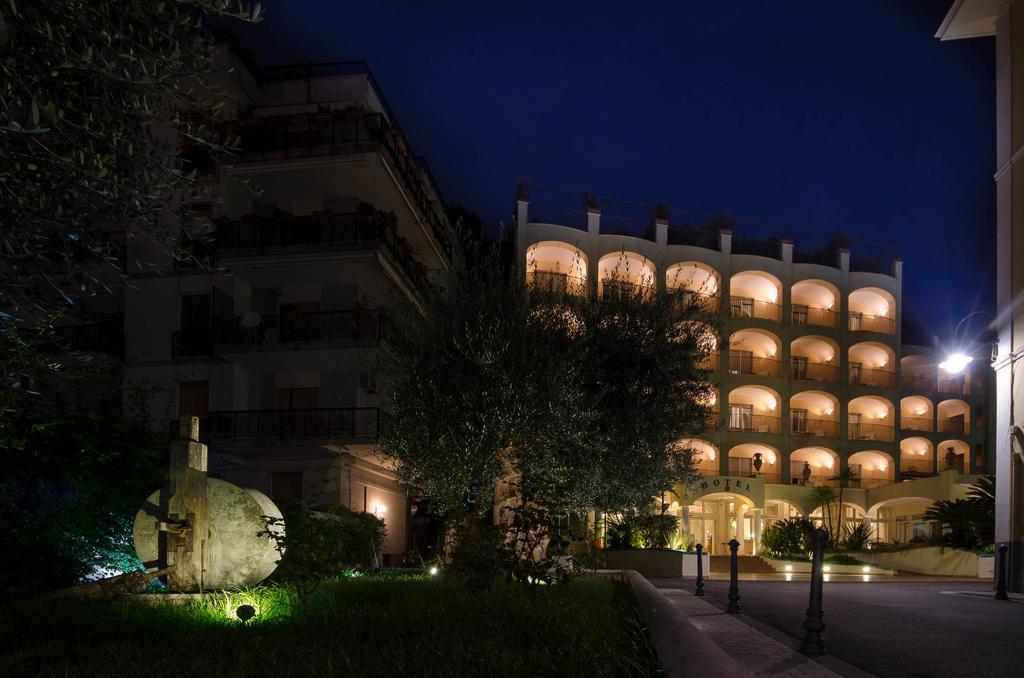 Hotel San Francesco Maiori Exterior foto